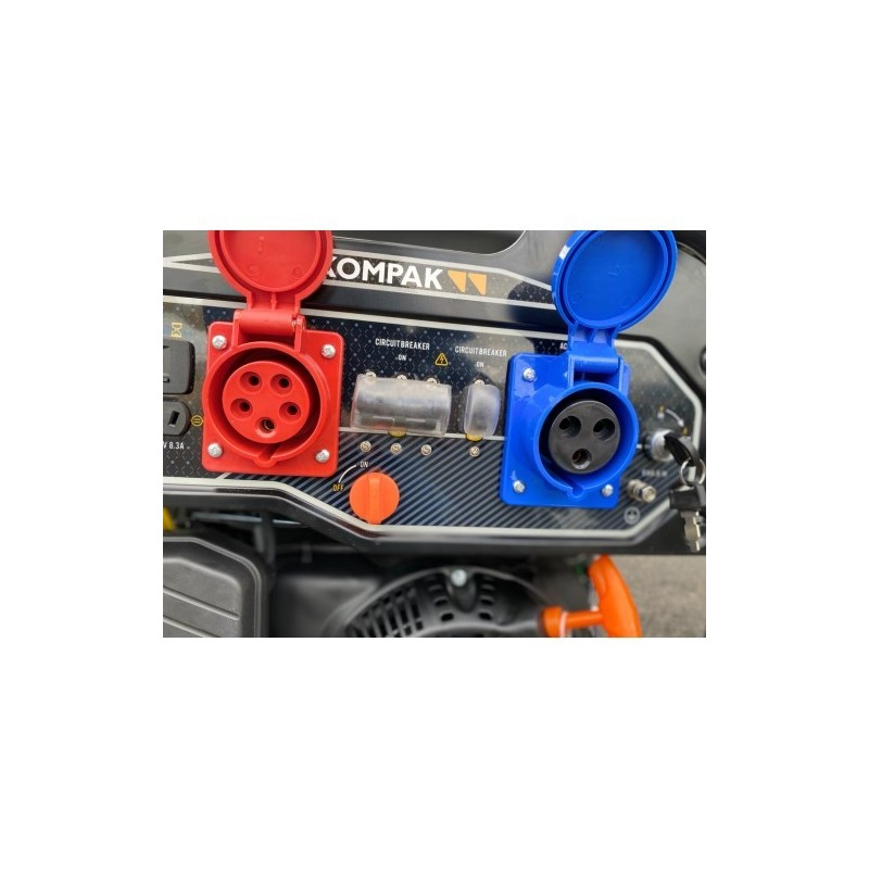 Prises 230V et 400V du groupe électrogène Gaz 8000W Monophasé et Triphasé Kompak K10000TET-DF