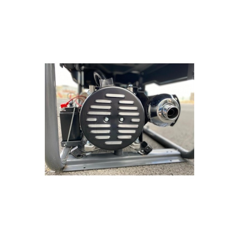 Moteur et pot d'échappement du groupe électrogène Gaz 8000W Monophasé et Triphasé Kompak K10000TET-DF