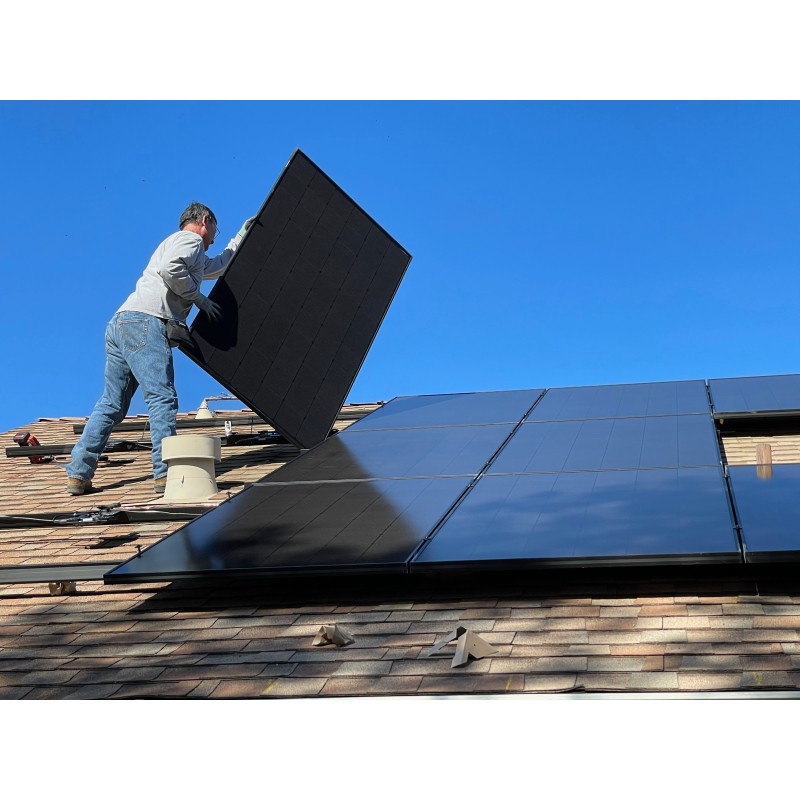 Photo d'une installation solaire sur un toit