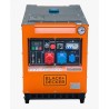 Face avant avec panneau de contrôle du groupe électrogène diesel 7.9KvA triphasé BLACK+DECKER BXGND7900E